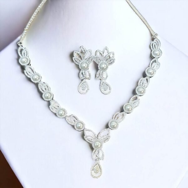 Cubic Zirconia Pearl Necklace