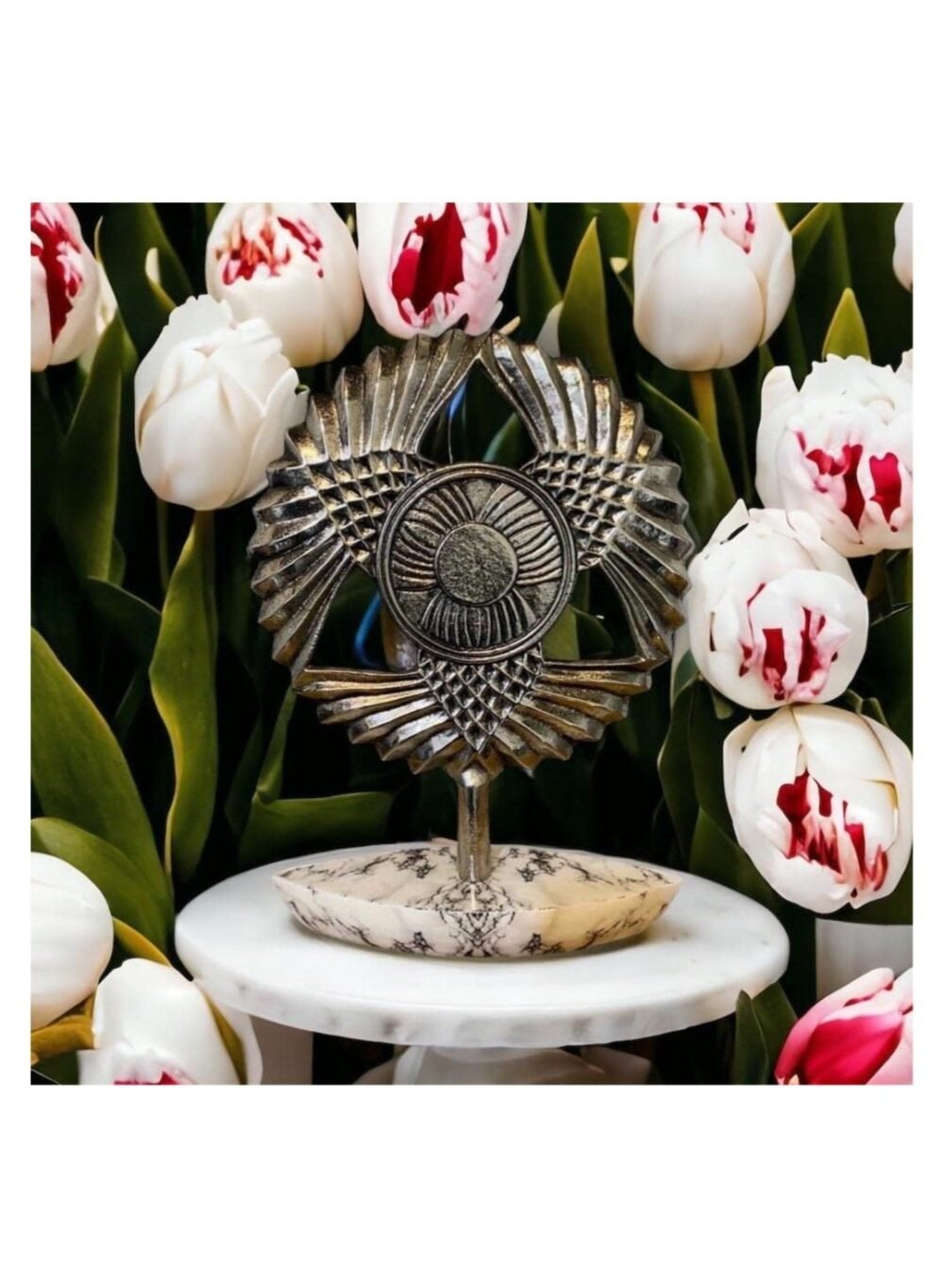 Table Decoration in Flower Design with Stone Finish Base - Image 2