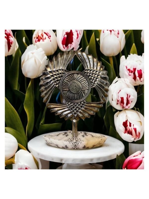 Table Decoration in Flower Design with Stone Finish Base - Image 2