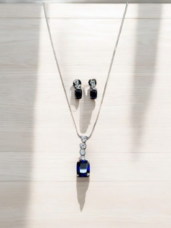 Cz Delicate Pendant Set With Rhodium Plating