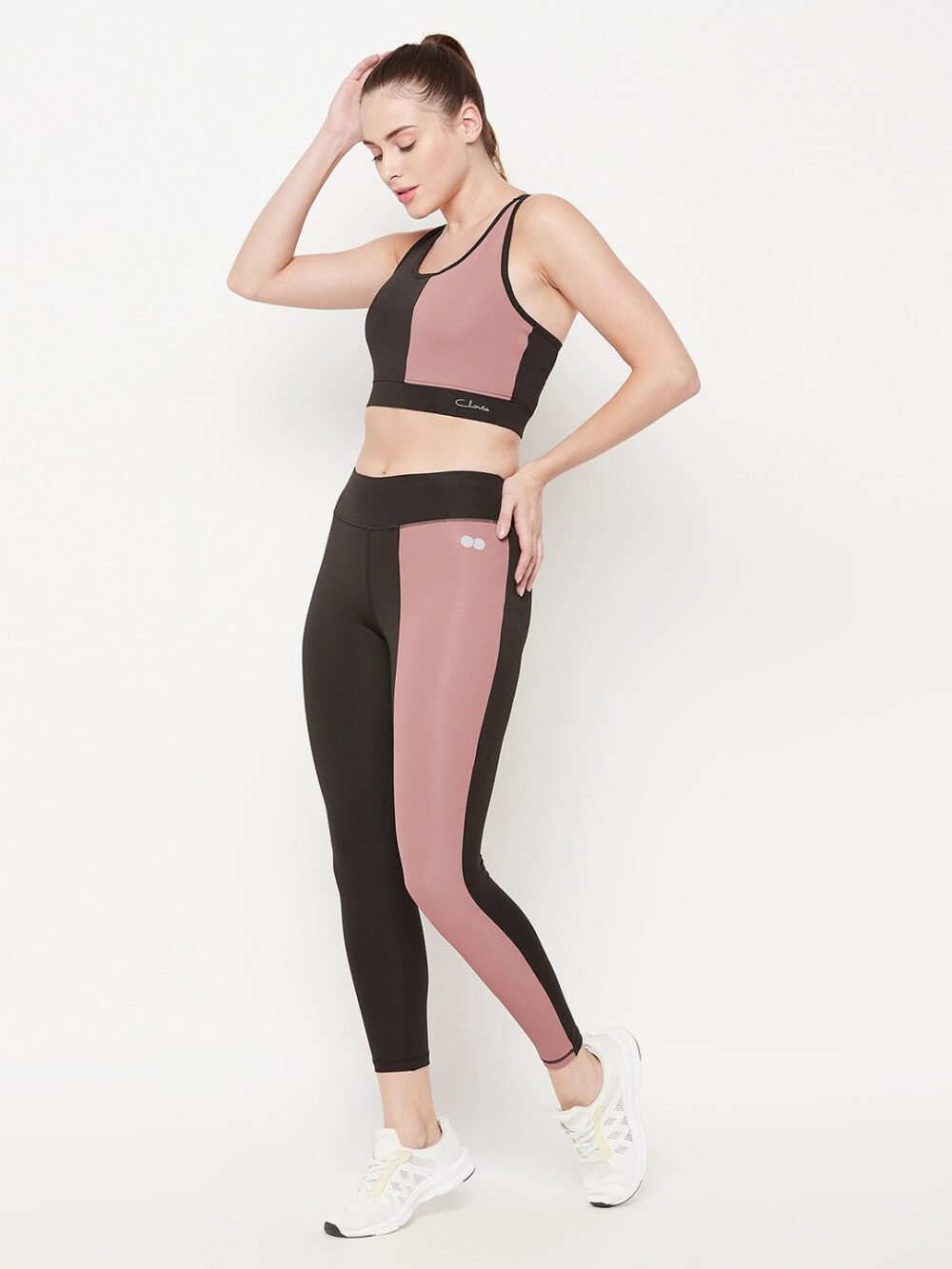 Snug Fit Active Ankle-Length Colourblock Tights in Black - Image 2