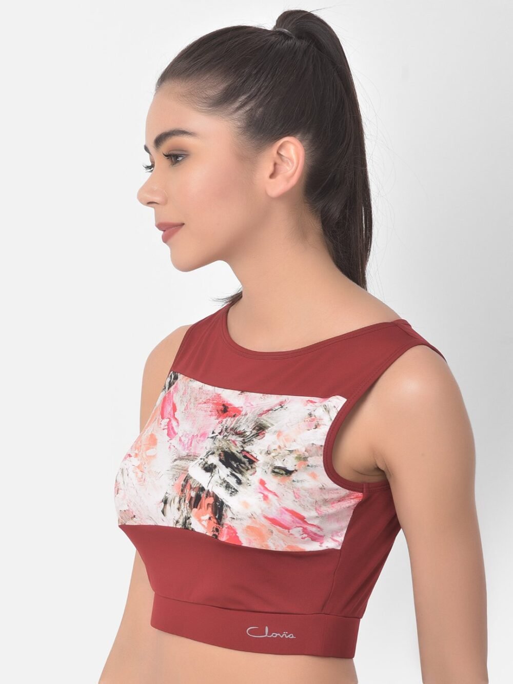 Comfort-Fit Active Marble Print Crop Top in Maroon - Image 3
